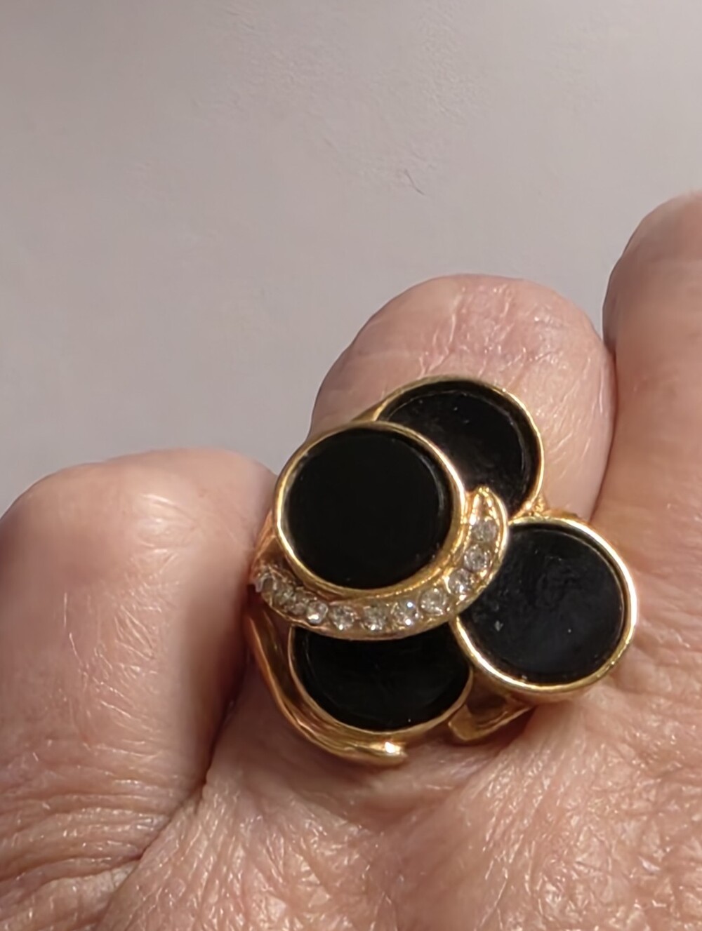 Vintage Avon Modernist Rhinestone And Faux Onyx Cocktail Ring